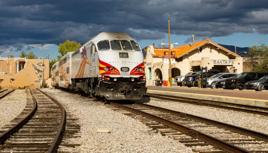 Santa Fe Railyard Arts District Guide